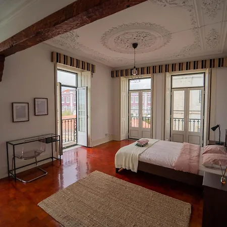 Homestay szállás On Calcada Do Combro, Location Lisboa