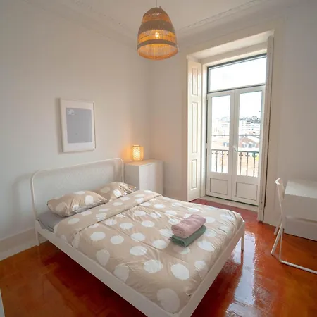 Homestay szállás On Calcada Do Combro, Location Lisboa