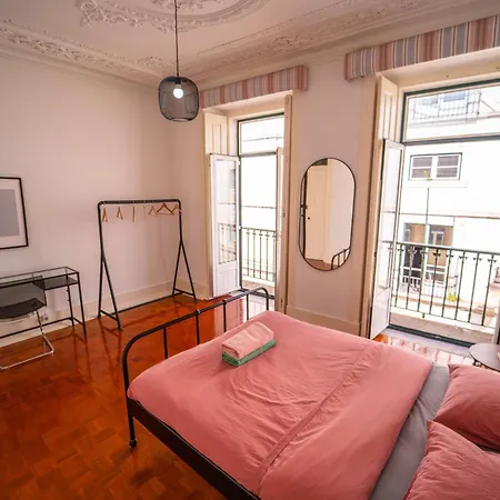 On Calcada Do Combro, Location Homestay szállás